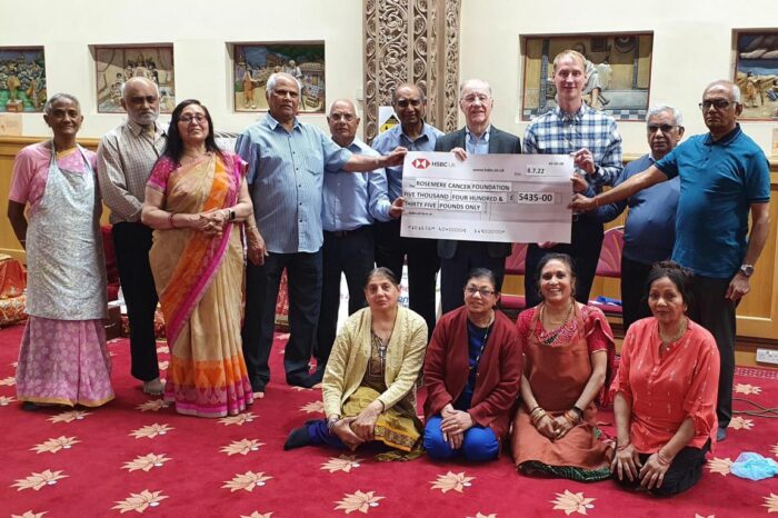 Preston Hindu Society makes a generous donation to a cancer charity