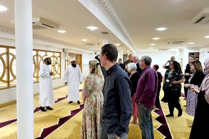 Quuwatul Islam Mosque organises an event to honour emergency service workers