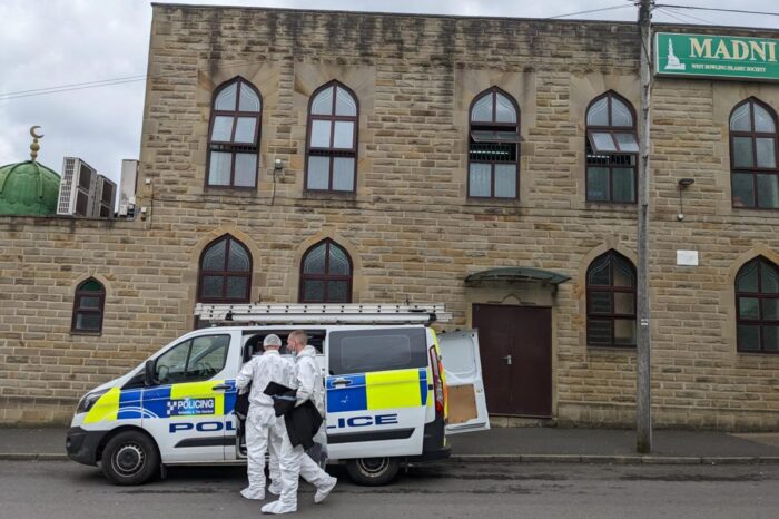 Man who attacked people with a machete at a mosque deemed ‘unfit to plead’
