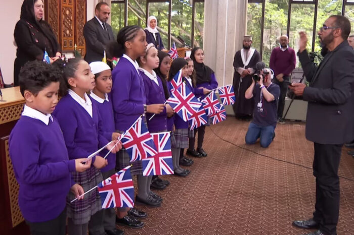 ‘God Save the King’ sung in London Central Mosque for the first time