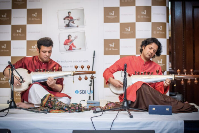 Bangash brothers take their audience on a beautiful journey through melodious sarod tunes