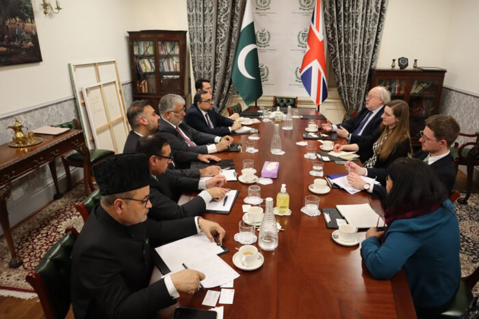 Pakistan and the UK discuss partnership to enhance educational collaboration