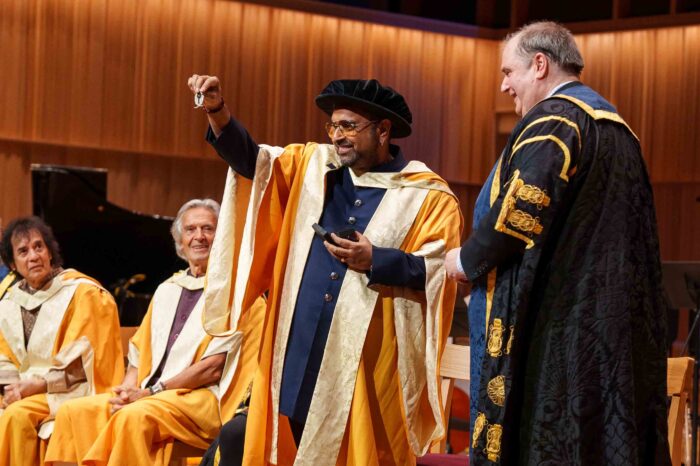 Renowned Indian singer and composer Shankar Mahadevan receives major university honour