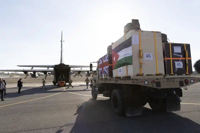 UK and Jordan drop aid supplies to Gaza City hospital