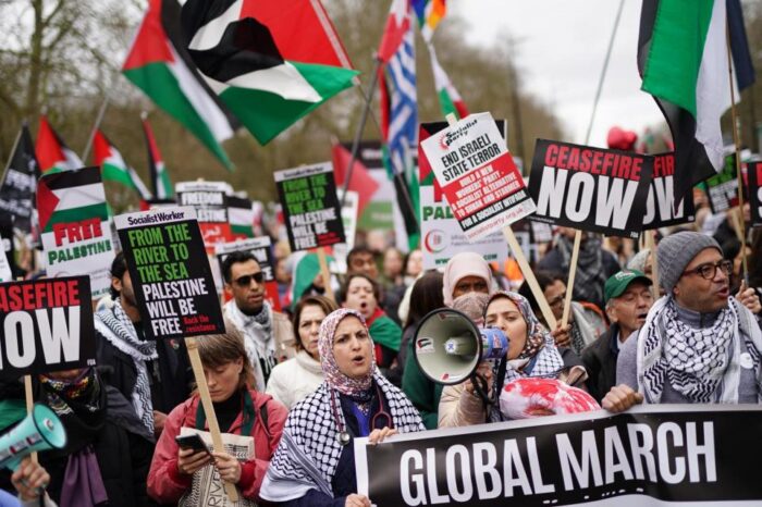Thousands gathered in London to demand a ceasefire in Gaza